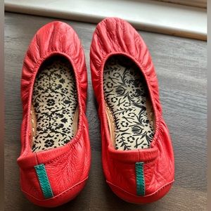 Limited Edition Poppy Tieks